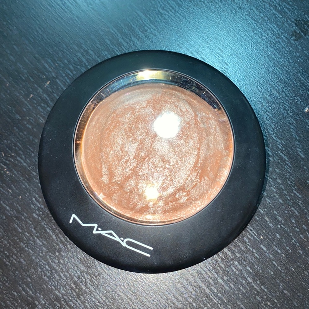 Mac Soft and Gentle Mineralize Skinfinish